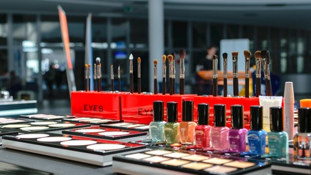 Die besten Kosmetikgeschäfte in der Stadt Oftringen in Schweiz